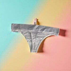 Victoria' s Secret NWT Cotton Thong Panty Underwear S/P